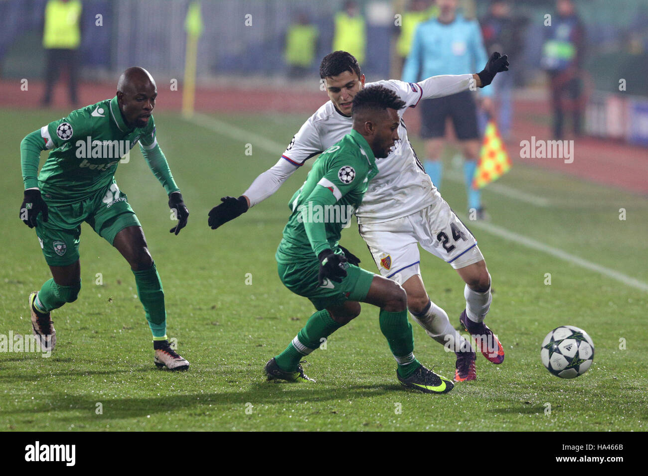 Sofia, Bulgarien - 23. November 2016: Aarau PvP Sisinio Basel während der UEFA Champions League Fußballspiel zwischen Ludogorets Razg Stockfoto