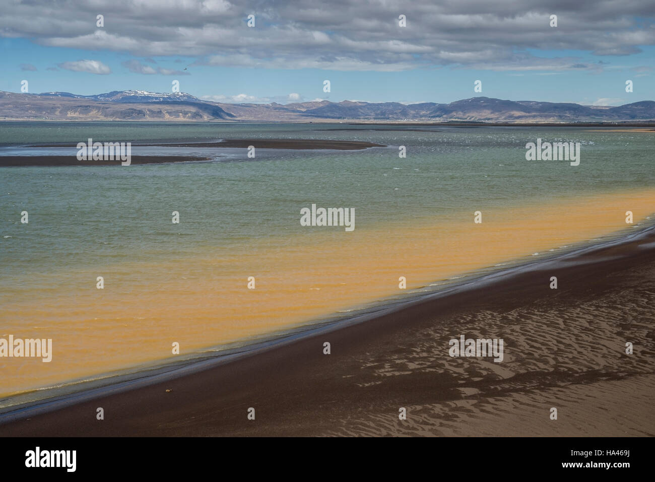 Dual Color-See im Süden von Island Stockfoto