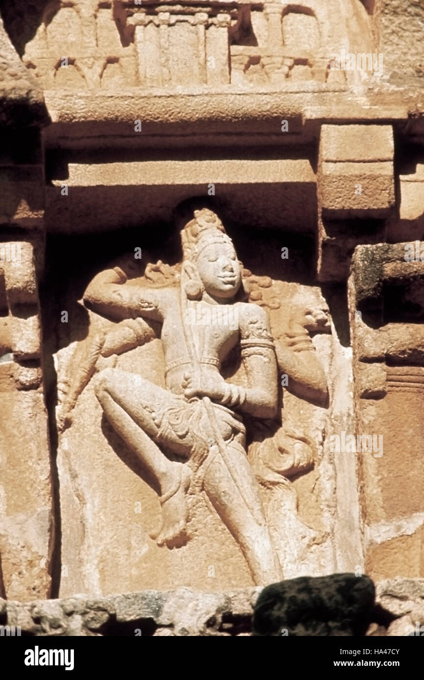Shiva als Tripurantaka (Vimana gesagt). Muvar Kovil. Kodumbalur, Tamil Nadu, Indien. Datiert: 800 n. Chr. Stockfoto