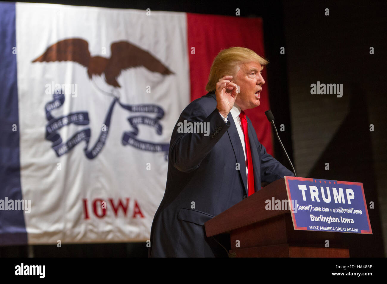 Republikanische Präsidentschaftskandidat Donald Trump auf einer Kundgebung der Kampagne im Memorial Auditorium in Burlington, Iowa. Fotografie von Jose mehr / VWPics Stockfoto