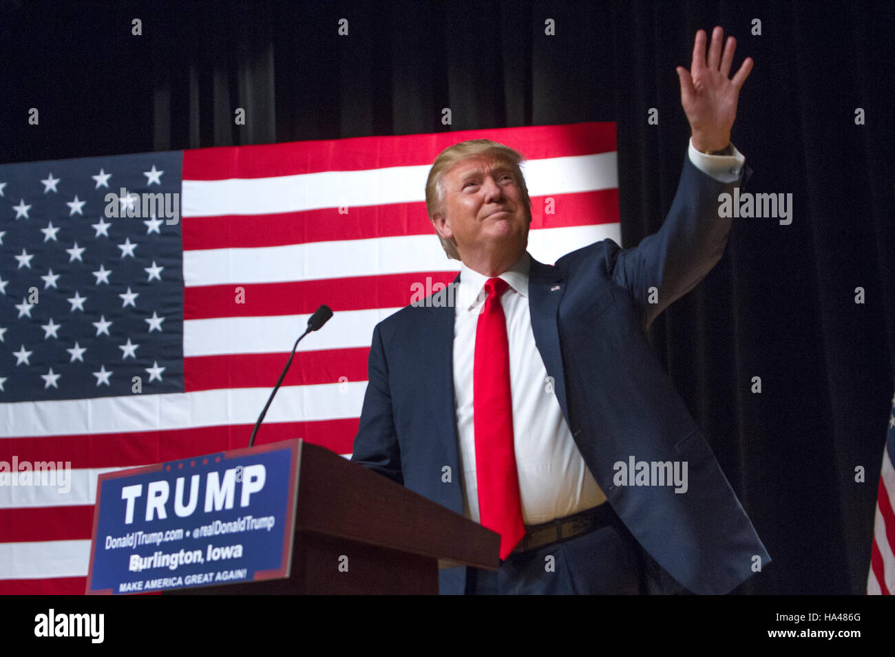 Republikanische Präsidentschaftskandidat Donald Trump auf einer Kundgebung der Kampagne im Memorial Auditorium in Burlington, Iowa. Fotografie von Jose mehr / VWPics Stockfoto