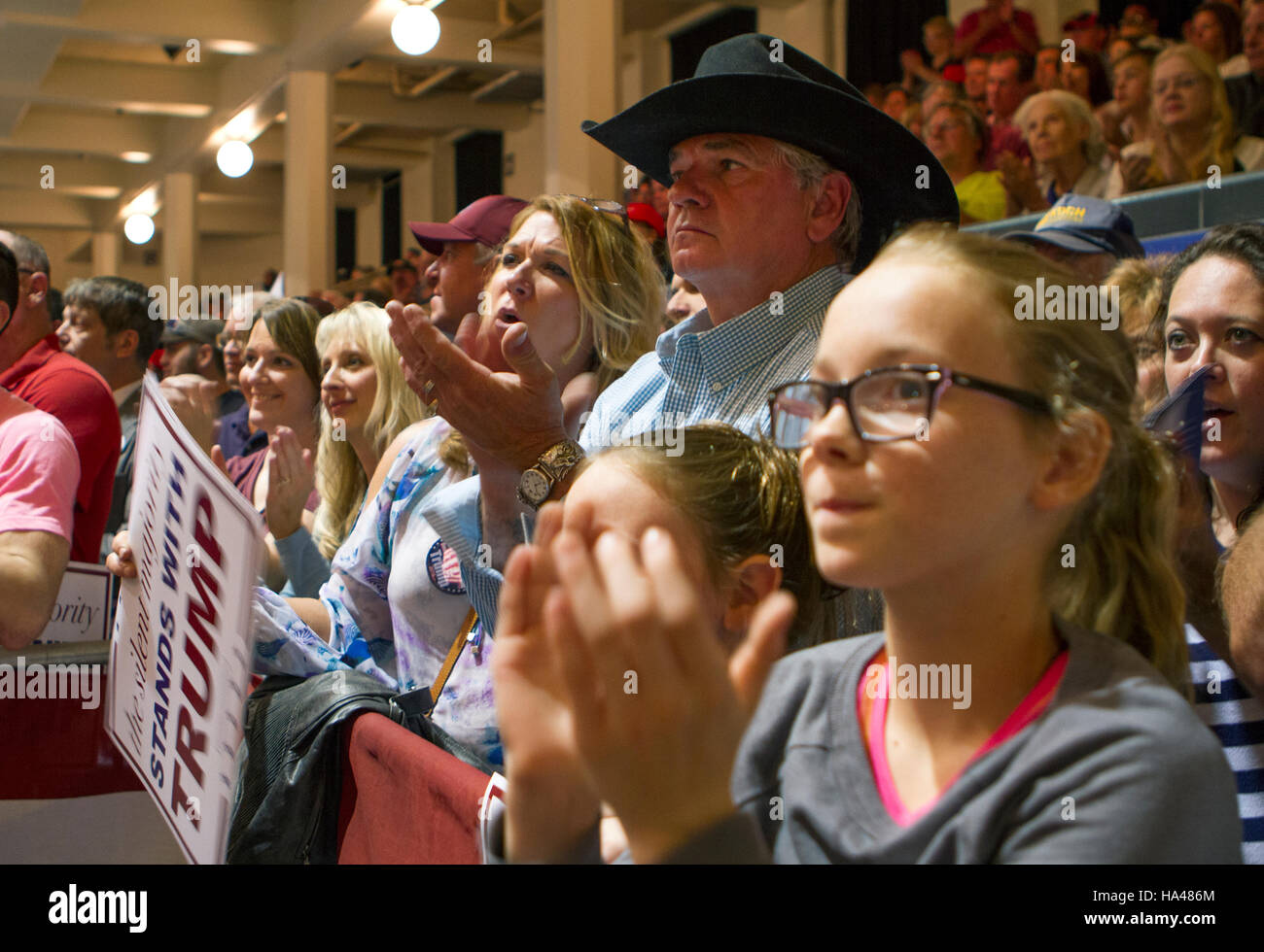 Republikanische Präsidentschaftskandidat Donald Trump auf einer Kundgebung der Kampagne im Memorial Auditorium in Burlington, Iowa. Fotografie von Jose mehr / VWPics Stockfoto