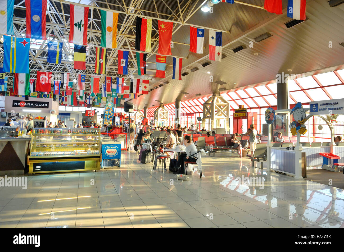 Flughafen Abflughalle, Havanna, Kuba, Karibik Stockfoto, Bild