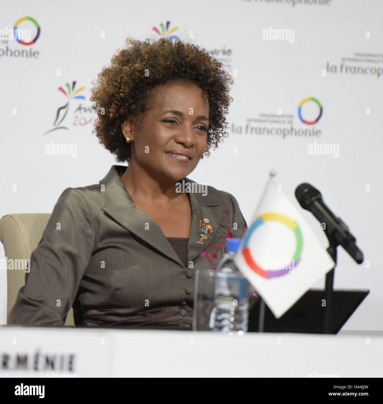 Antananarivo, Madagaskar. 27. November 2016. Generalsekretär der internationalen Organisation der La Francophonie (OIF) Michaëlle Jean besucht eine Pressekonferenz nach der Abschlussveranstaltung des 16. Gipfel der Frankophonie (Französisch sprechende Länder) in Antananarivo, der Hauptstadt von Madagaskar, am 27. November 2016. Der 16. Frankophonie (Französisch sprechende Länder) Gipfel geschlossen Sonntag in Antananarivo, Madagaskar, mit einer gemeinsamen Erklärung, verabschiedet von den 80 Mitgliedern der internationalen Organisation der La Frankophonie (OIF). Bildnachweis: Wen Hao/Xinhua/Alamy Live-Nachrichten Stockfoto