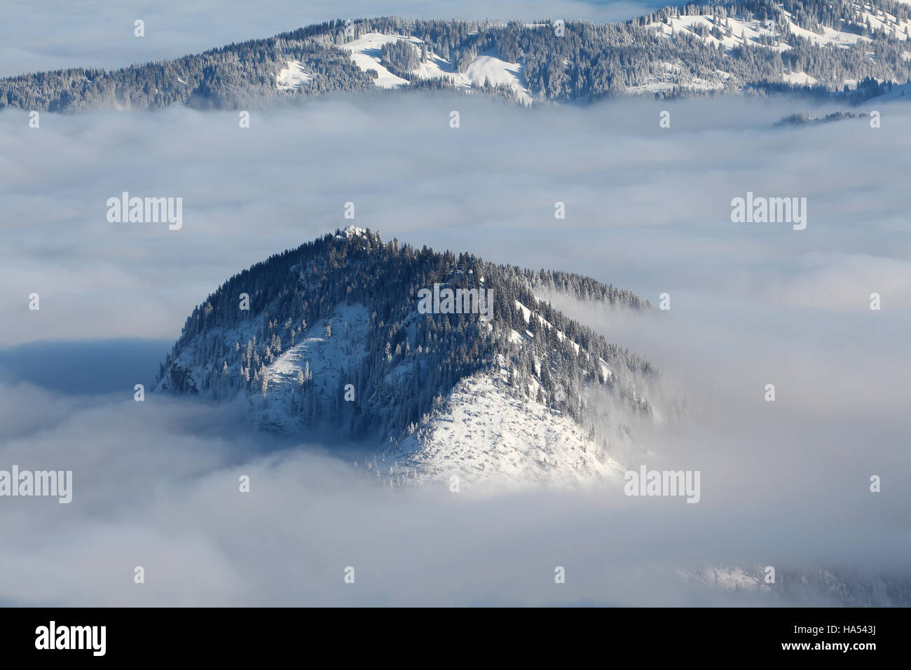 Oberstdorf, Deutschland - 18. Februar 2016: Blick vom Berg Nebelhorn, in den Allgäuer Alpen Stockfoto