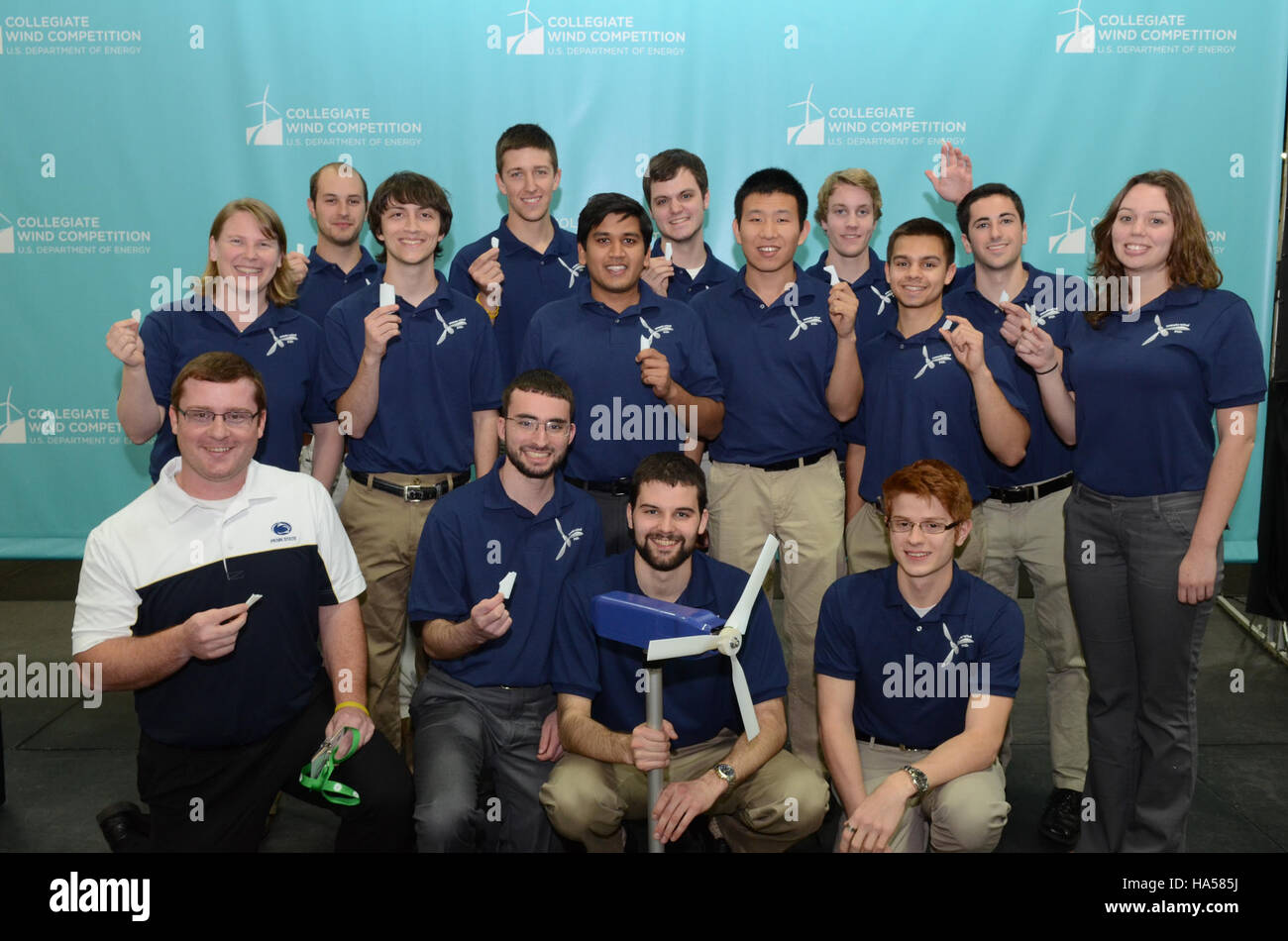 Das Energieministerium setzt sein Engagement für die Förderung sauberer Energietechnologien und -Strategien fort, um den Klimawandel einzudämmen und eine nachhaltige Energiezukunft zu gewährleisten. Stockfoto