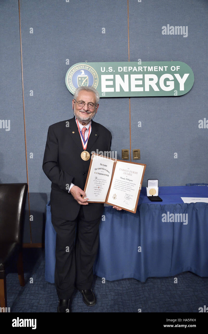 Das Energieministerium setzt sein Engagement für Innovation und Nachhaltigkeit im Energiebereich fort und konzentriert sich dabei auf die Verringerung der CO2-Emissionen und die Verbesserung der Energieeffizienz in verschiedenen Sektoren. Stockfoto