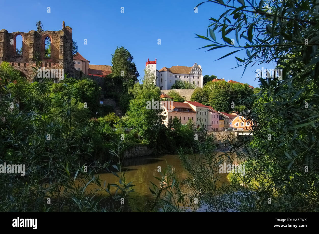 Bautzen-Ortenburg Und Nicolaikirchenruine in der Oberlausitz - Schloss Ortenburg und St.-Nikolai-Kirche Ruine, Bautzen, Sachsen, Oberlausitz in Deutschland Stockfoto