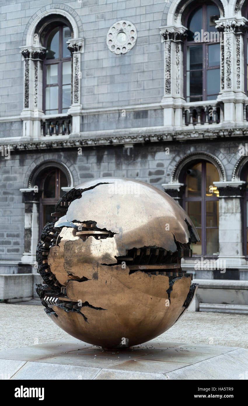 Skulptur am Trinity College, Dublin Stockfoto