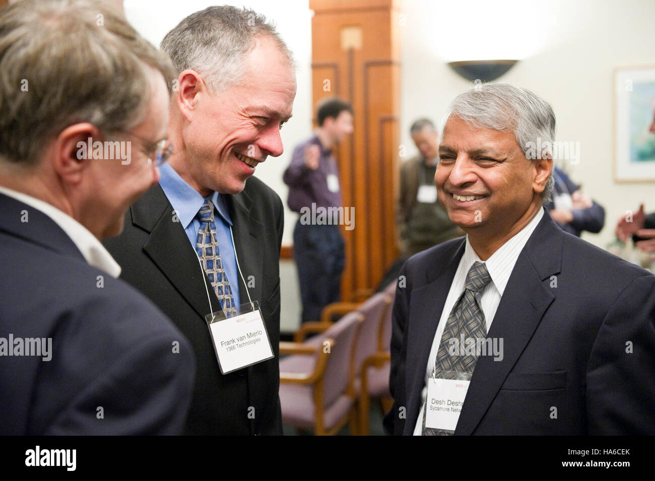 Eine Veranstaltung des Energieministeriums konzentriert sich auf neue Technologien und Initiativen zur Förderung der Nachhaltigkeit, wobei der Klimawandel durch politische und wissenschaftliche Forschung angegangen wird. Stockfoto