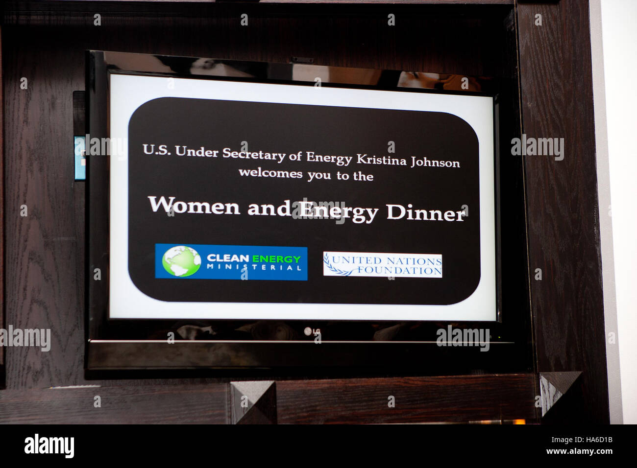 Diese Initiative konzentriert sich auf eine stärkere Beteiligung von Frauen im Energiesektor und die Förderung der Gleichstellung von Frauen und Männern bei der Führungsrolle im Energiebereich und bei der Innovation. Stockfoto