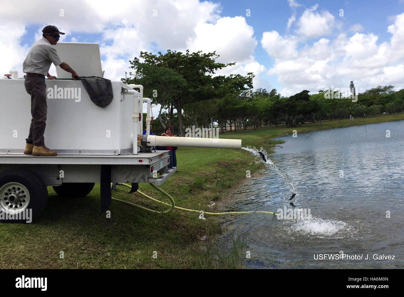 Eddiesfisheriesfws 20924782868 Andy Jackson von Welaka NFH, FL, Strumpf Fischen im Tropical Park für die Vamos ein Pescar Miami Angeln Ereignis Stockfoto