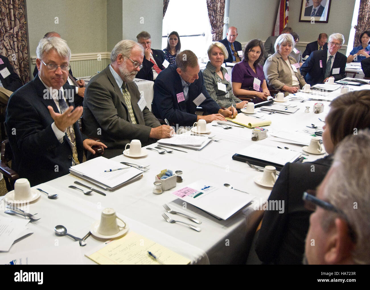 Der USDA Cooperative Roundtable konzentriert sich auf die Förderung von Partnerschaften zur Unterstützung von Initiativen zur Entwicklung des ländlichen Raums und die Verbesserung der Zusammenarbeit zwischen Landwirtschaft und kommunalen Sektoren in Washington D.C. Stockfoto