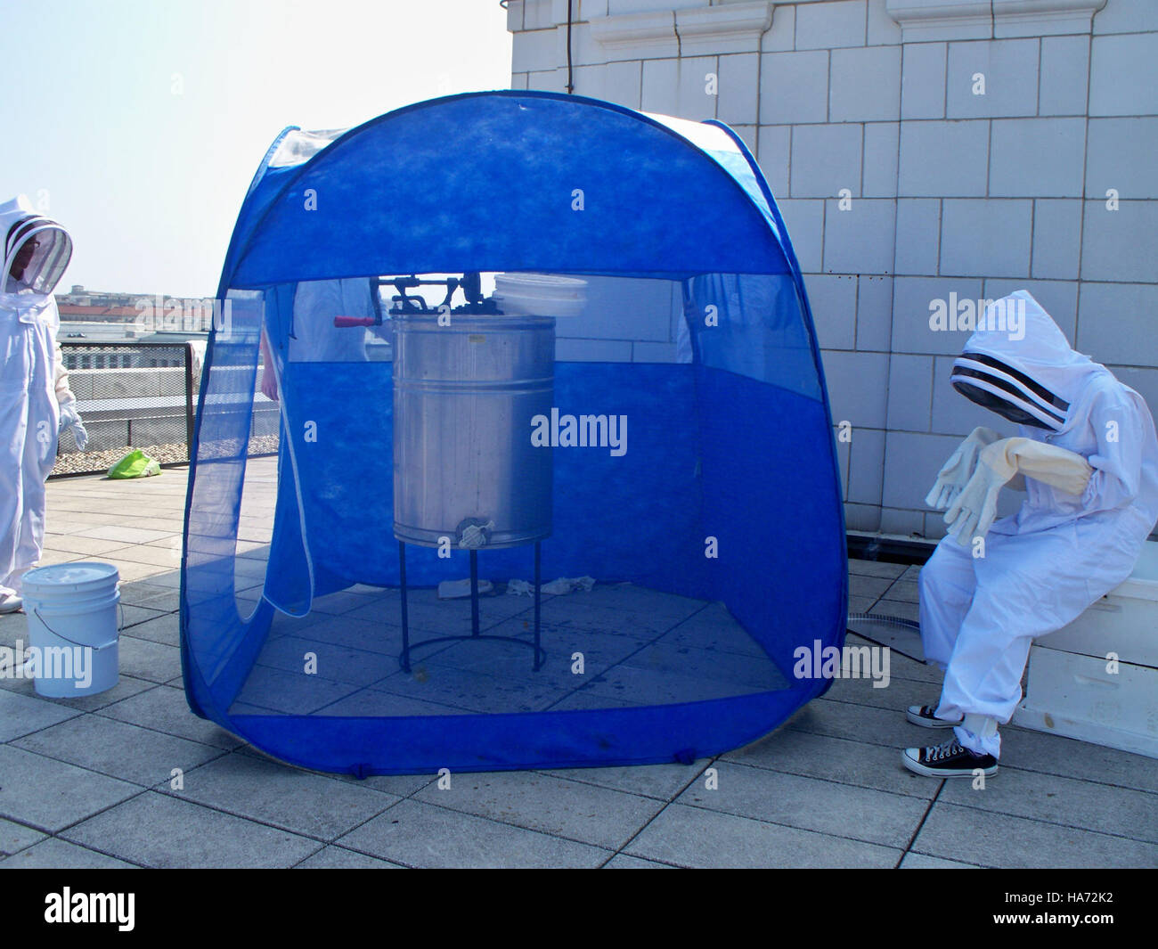 Ein Bild aus dem Archiv der US-Regierung, das historische Dokumentation oder Material mit Regierungsbezug veranschaulicht. Das Foto dient als Teil einer größeren Sammlung mit Schwerpunkt auf historischen und öffentlichen Aufzeichnungen. Stockfoto