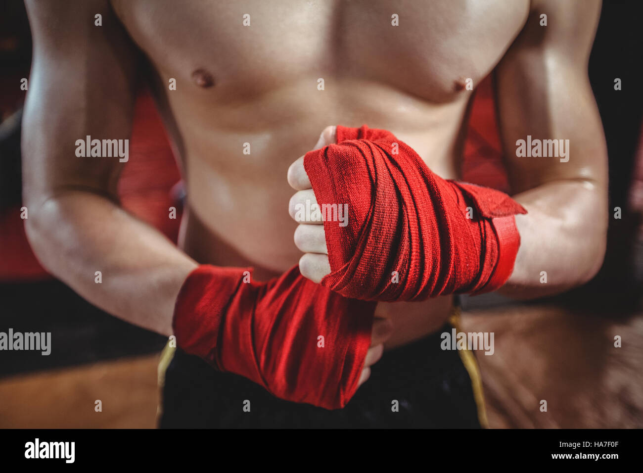 Boxer, die Verpackung Boxen Riemen Stockfoto