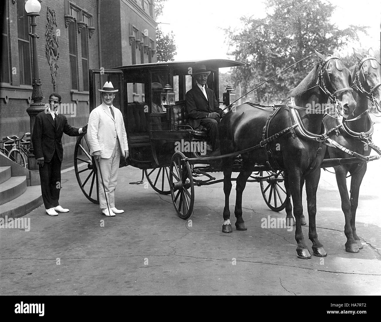 Diese Veranstaltung beleuchtet die Schnittstelle von Wissenschaft und Politik und zeigt, wie Regierungspolitik wissenschaftliche Fortschritte und ihre Auswirkungen in der realen Welt beeinflusst. Stockfoto