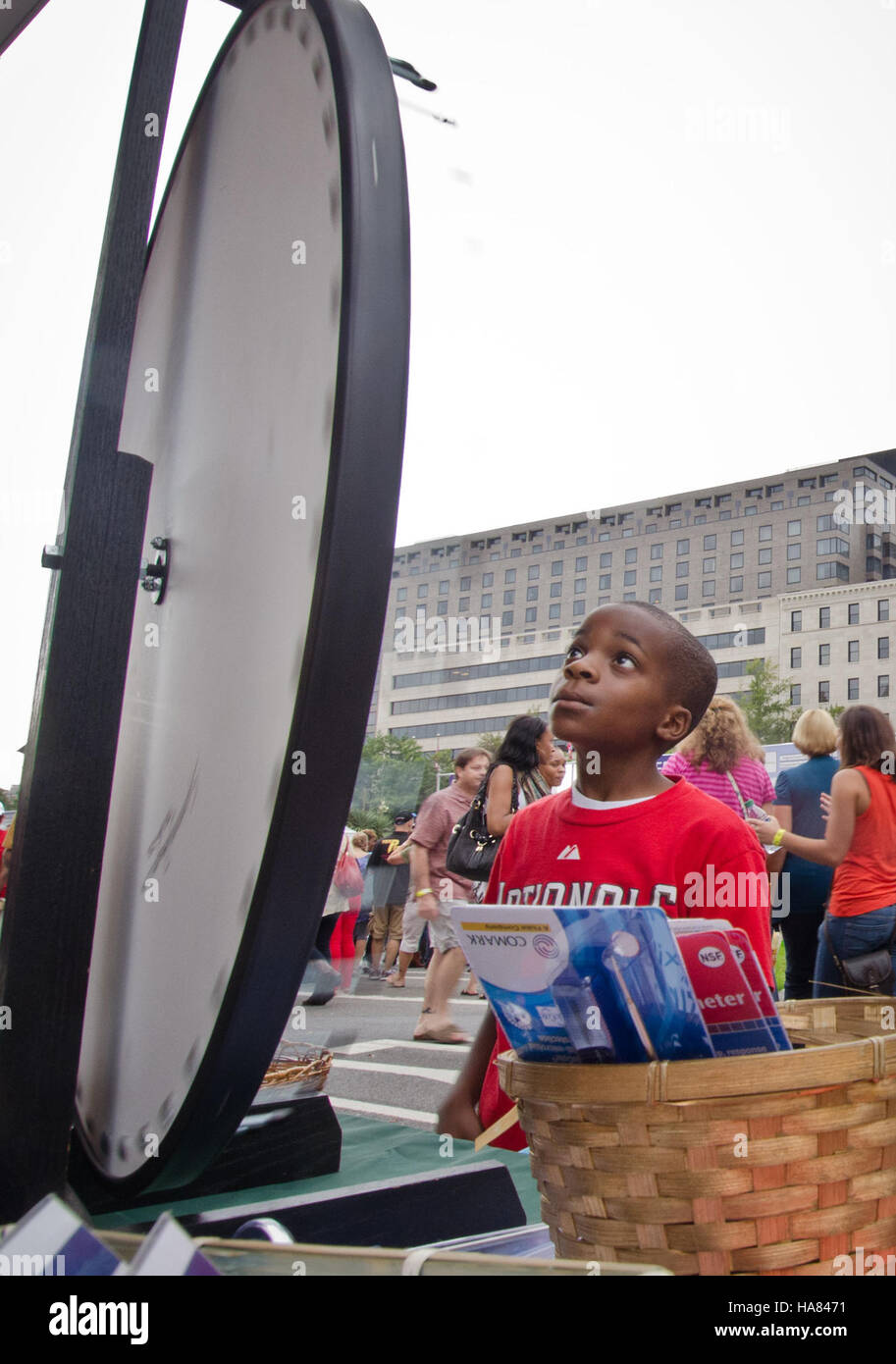 Die Beteiligung des USDA an der Veranstaltung zur Lebensmittelsicherheit in Washington, D.C. unterstrich die Bedeutung sicherer Lebensmittelpraktiken, Ernährungssicherheit und öffentlicher Aufklärung in der Gegend von Washington, D.C. Stockfoto