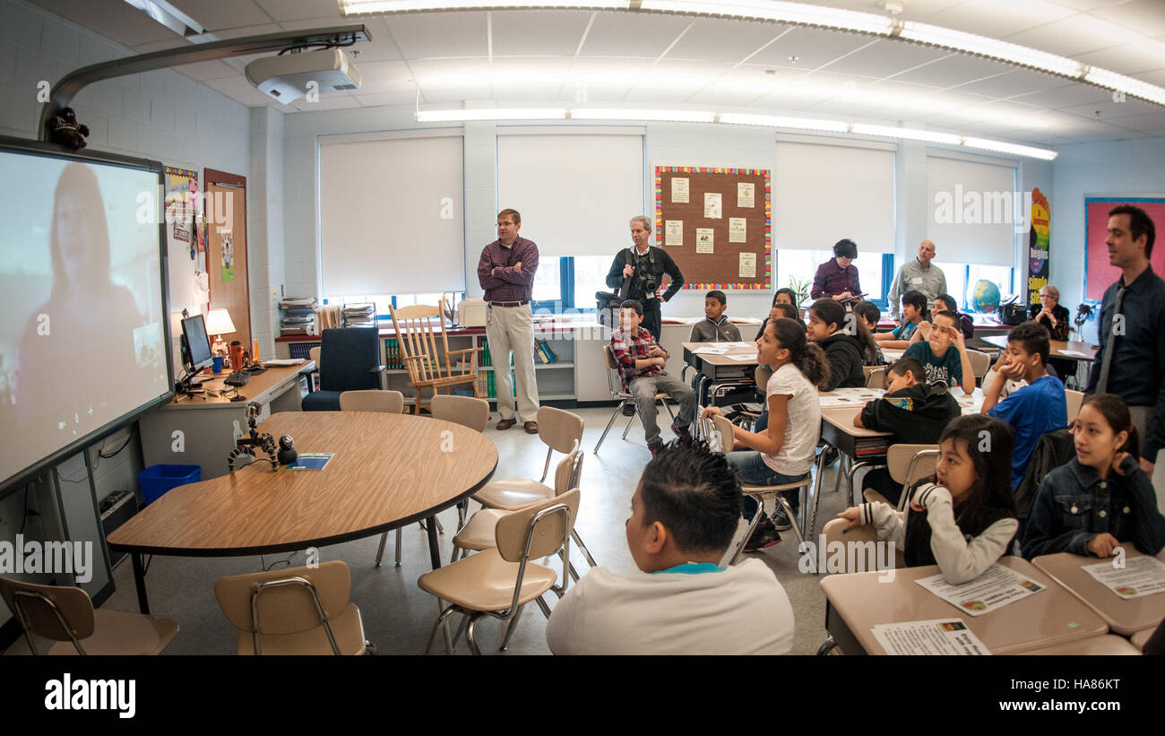 Der Food and Nutrition Service des USDA unterstützt Programme zur Verbesserung der Ernährungssicherheit und zur Bereitstellung von Ernährungshilfe für Gemeinden in den Vereinigten Staaten. Der Dienst ist für die Bekämpfung des Hungers und die Förderung der öffentlichen Gesundheit von entscheidender Bedeutung. Stockfoto