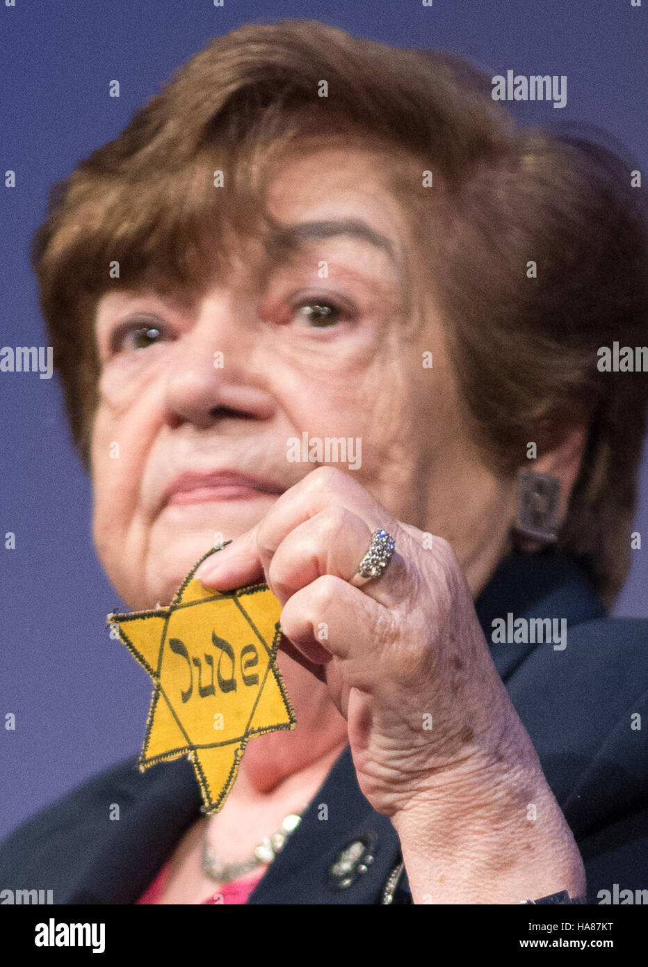 Eine Veranstaltung der Bundesregierung im Lincoln Theater konzentrierte sich auf das Gedenken an den Holocaust, mit interinstitutioneller Beteiligung. Die Zeremonie würdigte die Opfer des Holocaust und schärfte das Bewusstsein für seine historische Bedeutung. Stockfoto