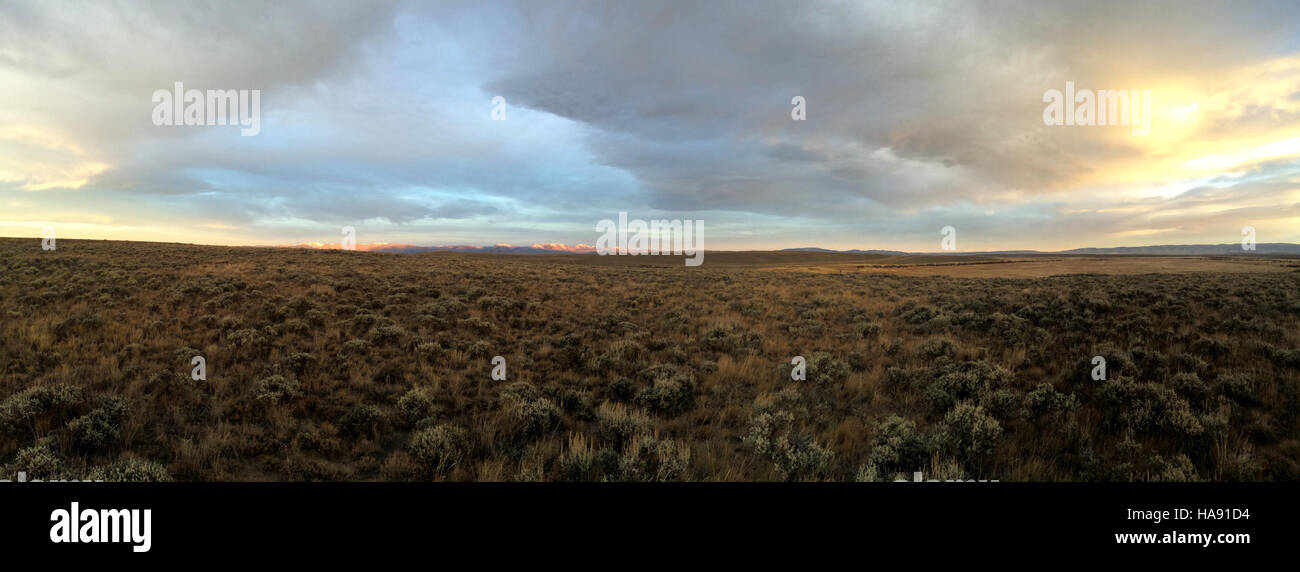 Usfwsmtnprairie 30376746346 erste Licht auf Arapaho National Wildlife Refuge Stockfoto