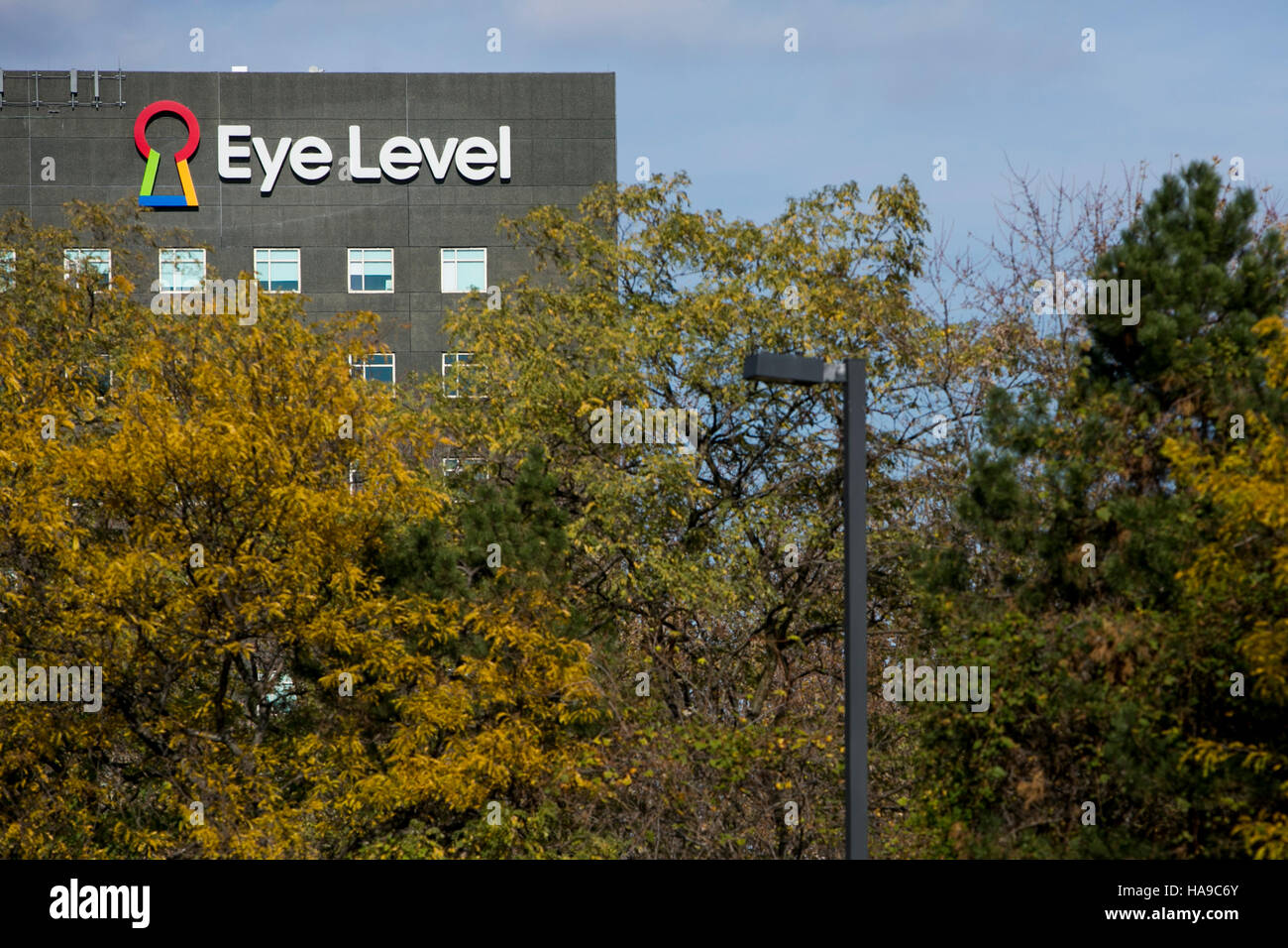 Ein Logo Zeichen außerhalb einer Einrichtung von Eye Level Learning in Ridgefield Park, New Jersey am 5. November 2016 besetzt. Stockfoto