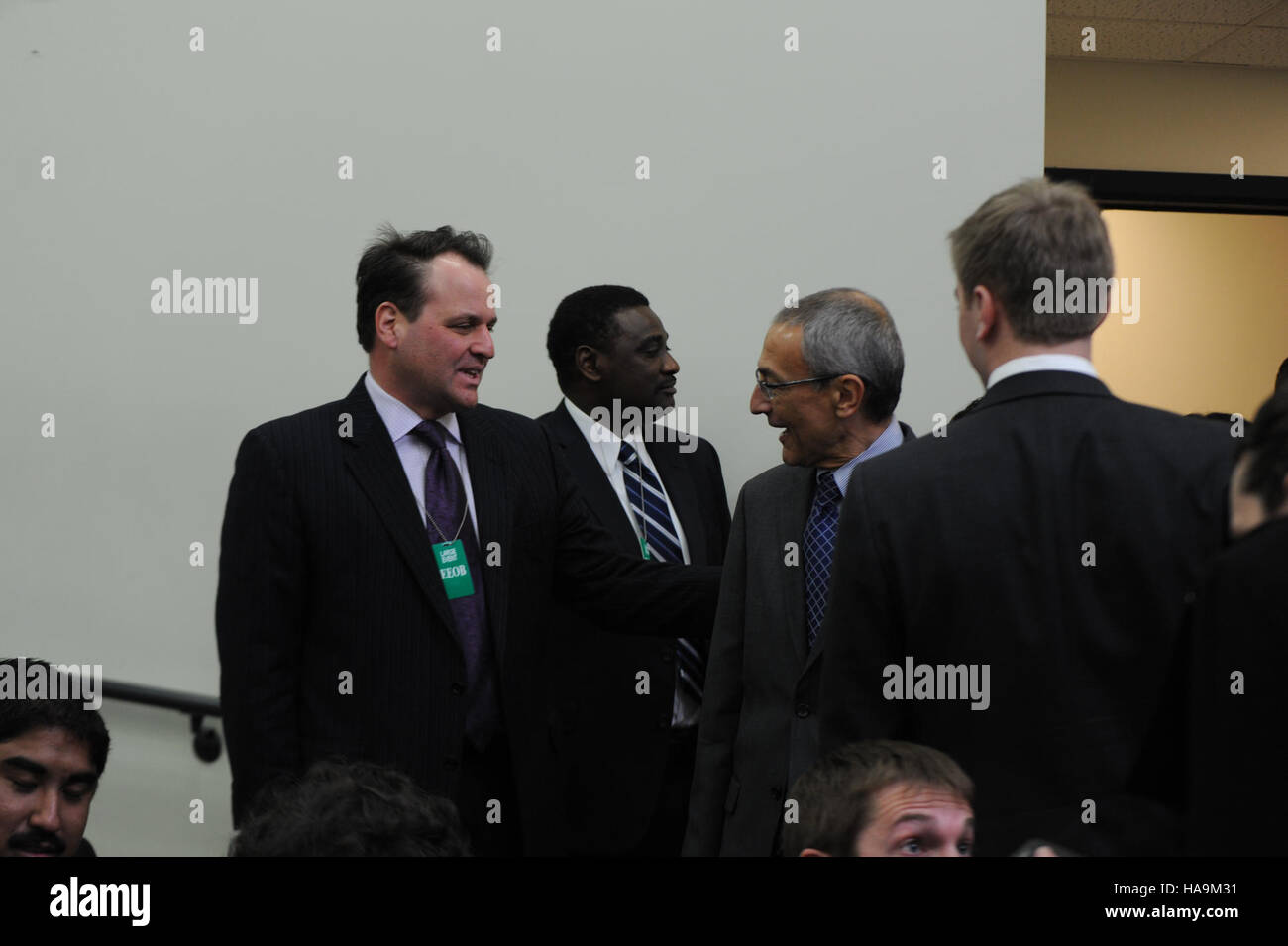Ein visuelles Bild, das die Bedeutung des Nationalparksystems erfasst und die Rolle der Bundespolitik und der staatlichen Unterstützung bei der Erhaltung von Schutzgebieten und Naturlandschaften in den Vereinigten Staaten unterstreicht. Stockfoto