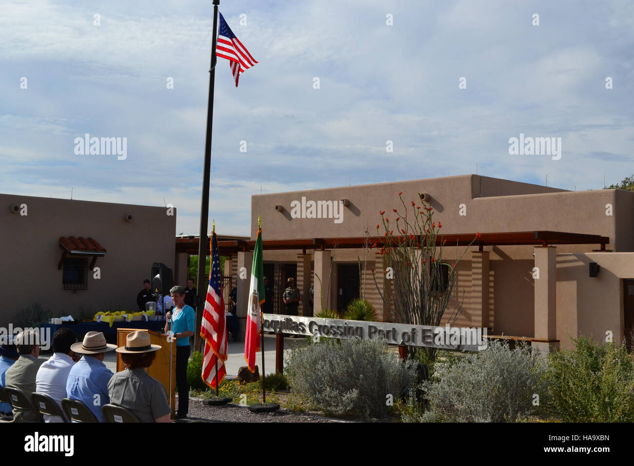 Ein Besuch im Big Bend National Park zeigt die dramatischen Landschaften, geologischen Besonderheiten und vielfältigen Ökosysteme des Parks und zeigt die natürliche Schönheit und ökologische Bedeutung dieses abgelegenen Parks in Texas. Stockfoto