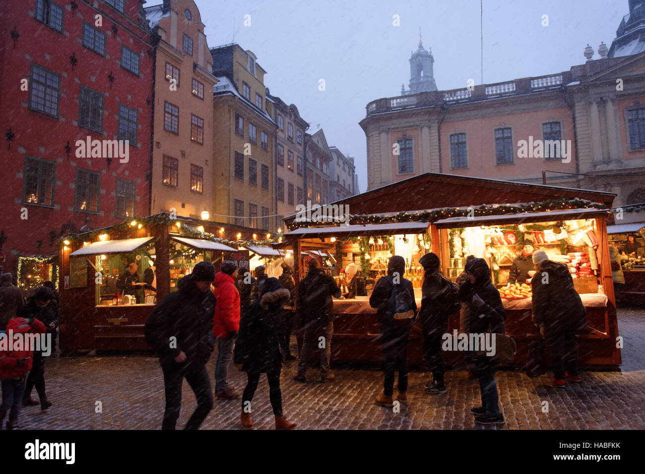 Stockholm, Schweden, 27. November 2016. Weihnachtsmarkt auf dem Stortorget Platz. Dieses Jahr ist die alte Stadt-Weihnachtsmarkt geöffnet täglich vom 19. November bis 23. Dezember Stockfoto