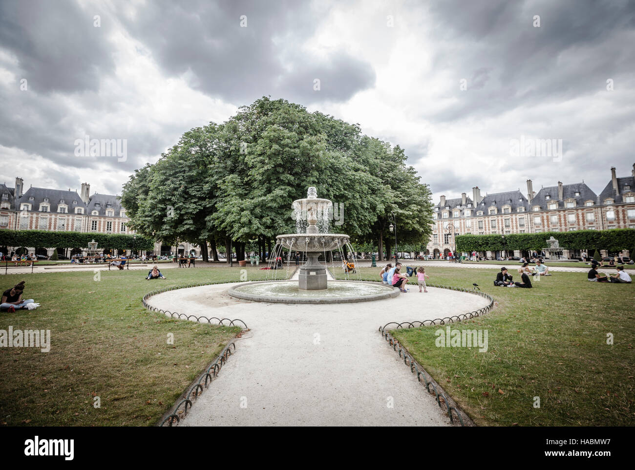 Place des Vosges, Viertel Marais, Paris, Frankreich Stockfoto