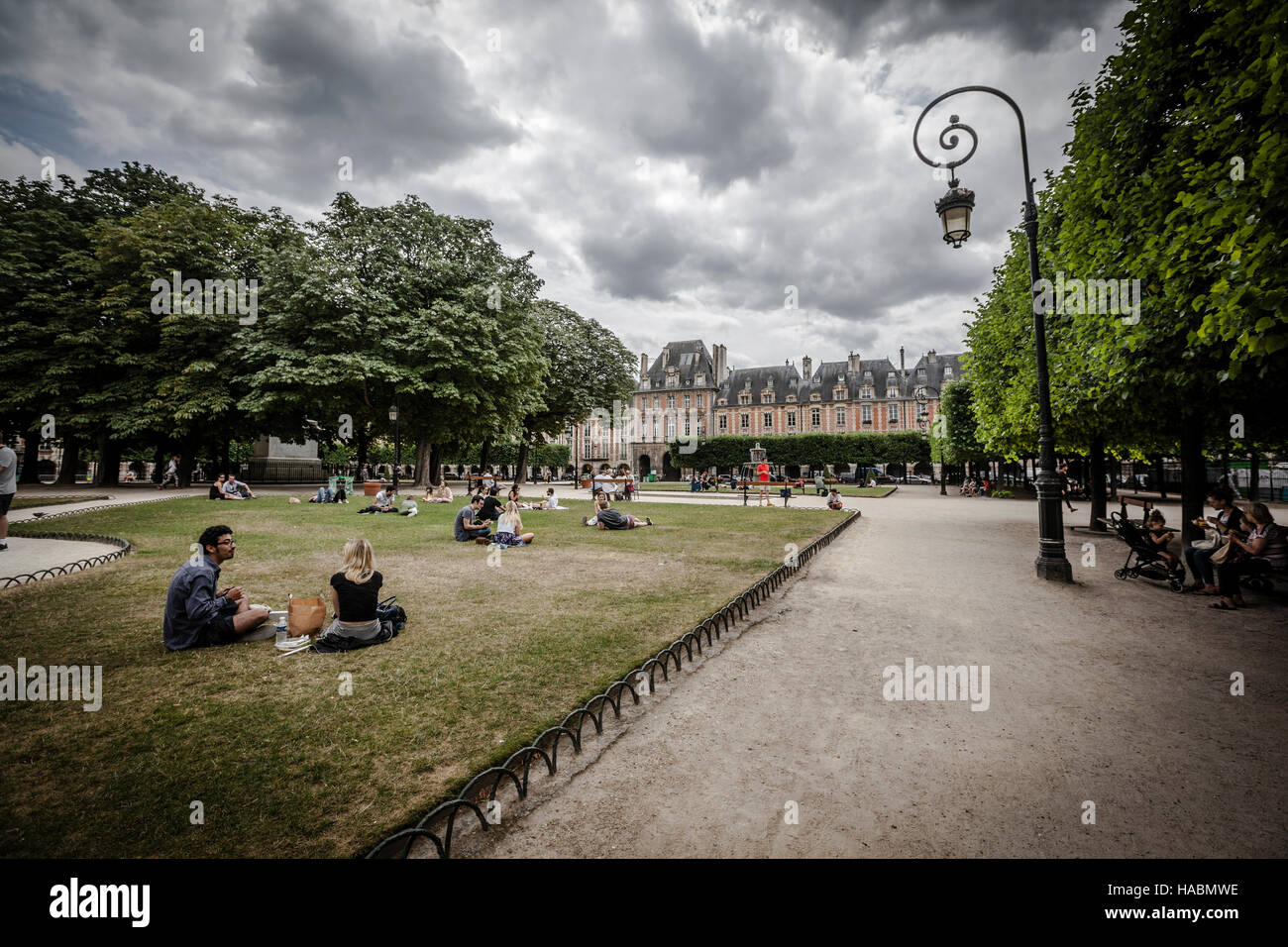 Place des Vosges, Viertel Marais, Paris, Frankreich Stockfoto