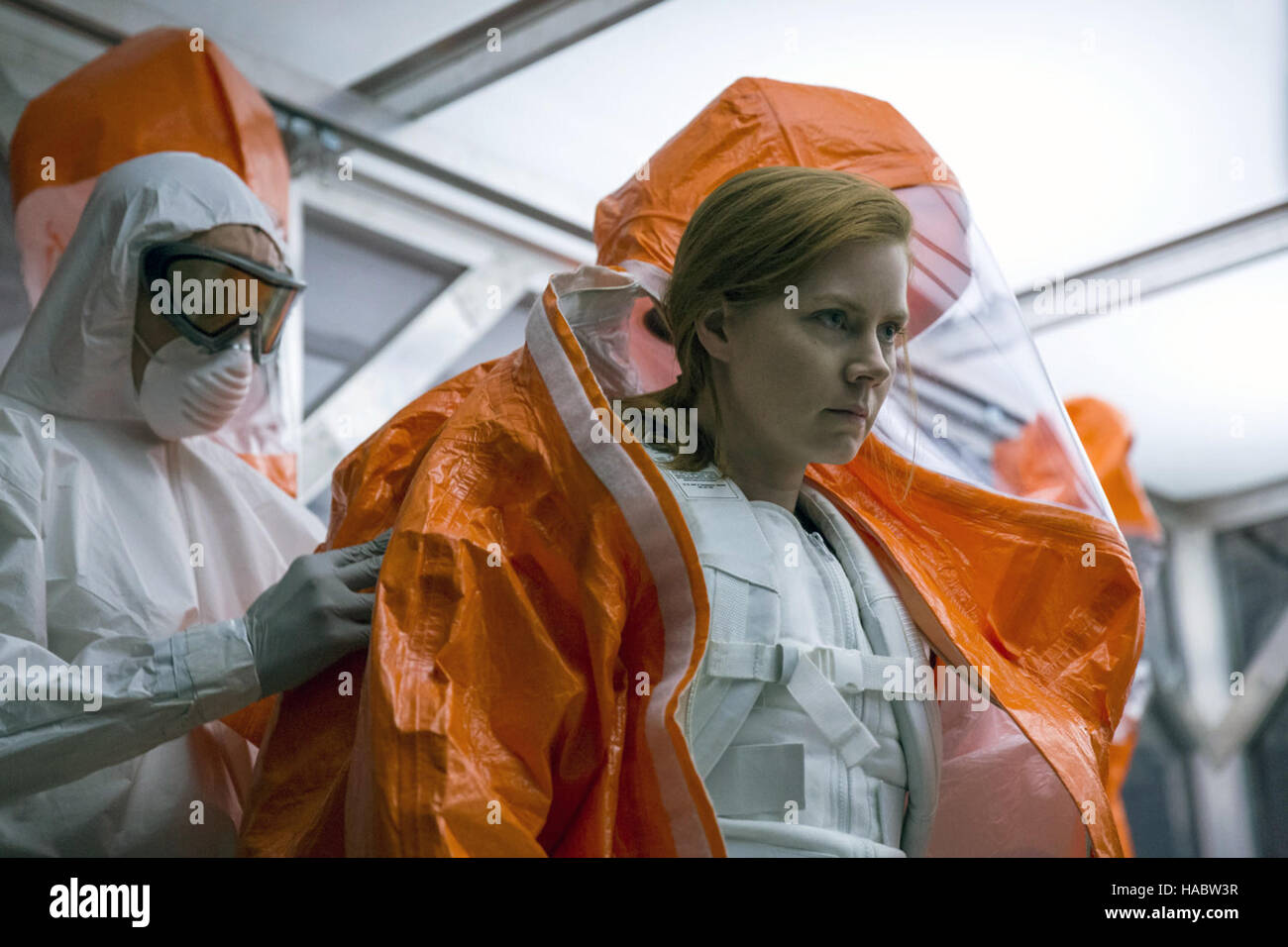 Die Anreise ist eine bevorstehende 2016 amerikanische Science Fiction Drama Film unter der Regie von Denis Villeneuve und geschrieben von Eric Heisserer, basierend auf der Kurzgeschichte "Story of Your Life" von Autor Ted Chiang. Die Hauptrollen, Amy Adams, Jeremy Renner und Forest Whitaker.   Dieses Foto ist nur zu redaktionellen Zwecken und unterliegen dem Copyright von der Filmgesellschaft und/oder der Fotograf von dem Film oder der Firma zugeordnet und kann nur durch Veröffentlichungen im Zusammenhang mit der Förderung der oben genannten Film reproduziert werden. Eine obligatorische Gutschrift auf die Filmgesellschaft ist erforderlich. Der Fotograf sollte auch wenn gutgeschrieben Stockfoto