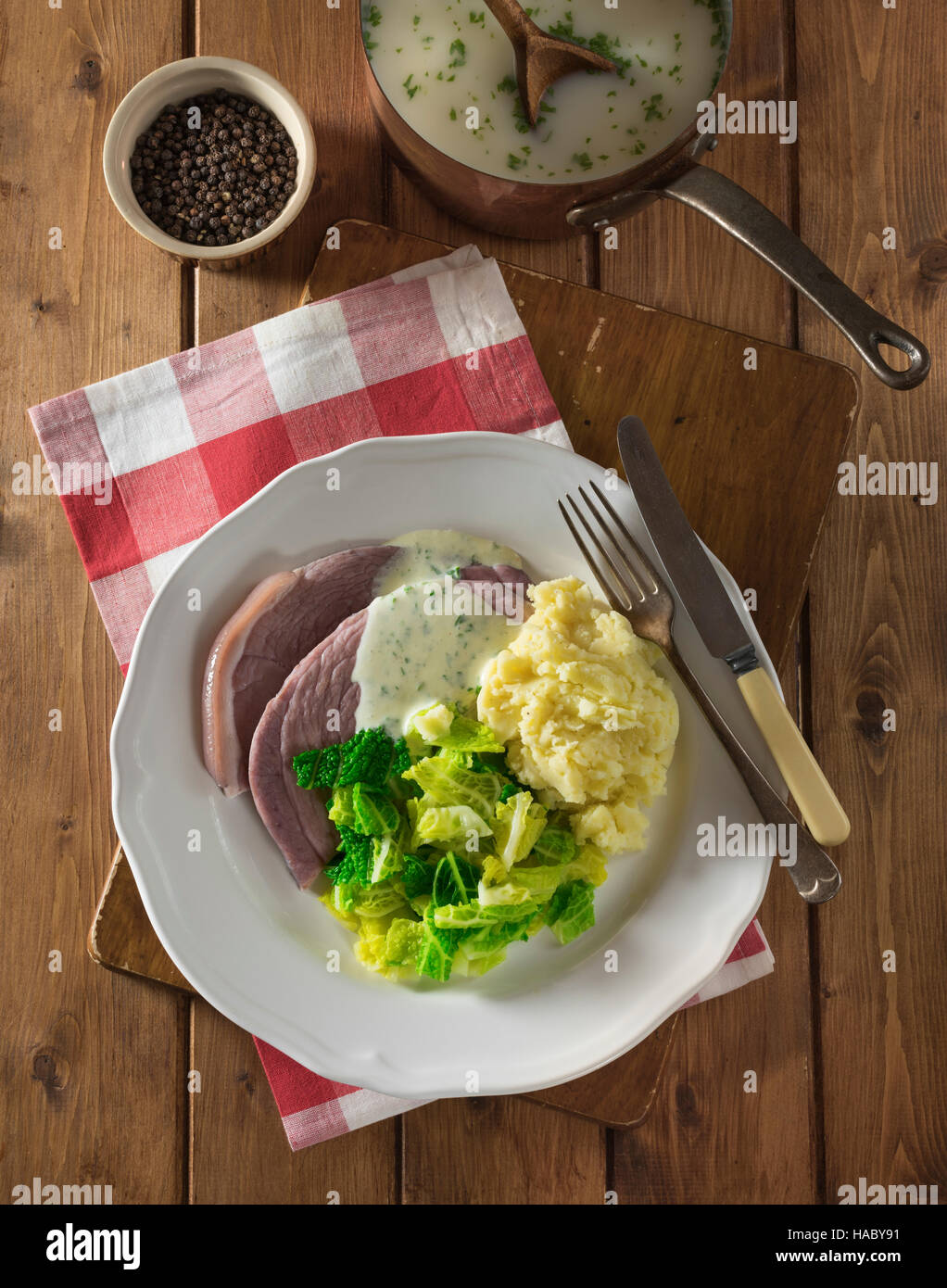 Kohl und speck -Fotos und -Bildmaterial in hoher Auflösung – Alamy