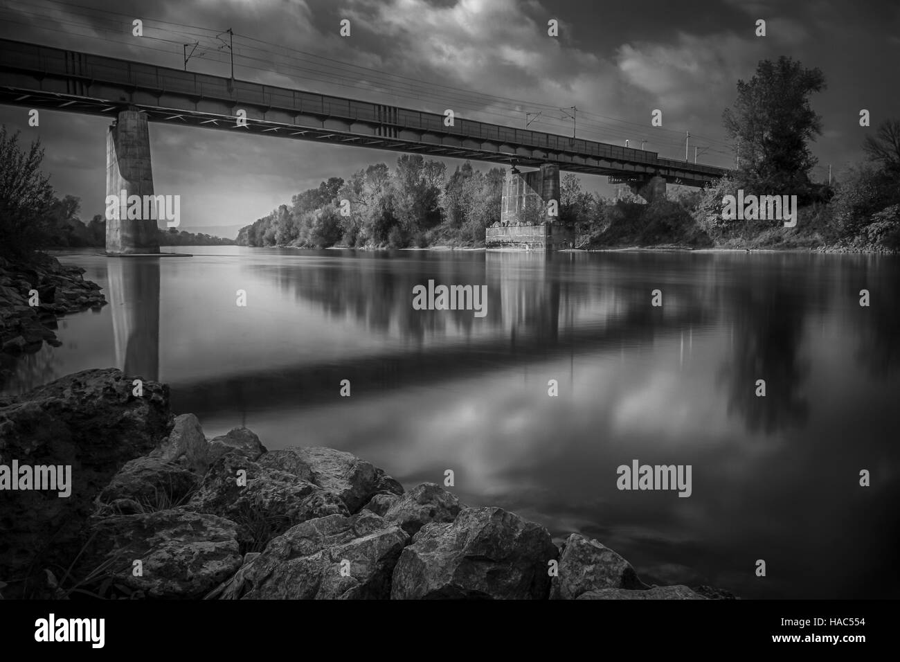 Brücke über den Fluss Sava Iz Zagreb, Kroatien Stockfoto