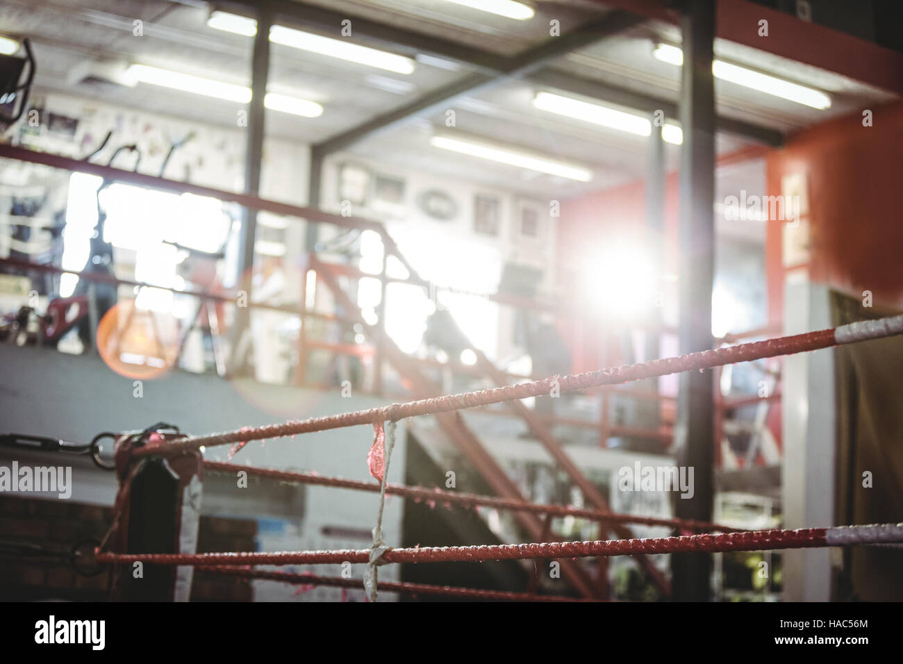 Boxring im Fitness-studio Stockfoto