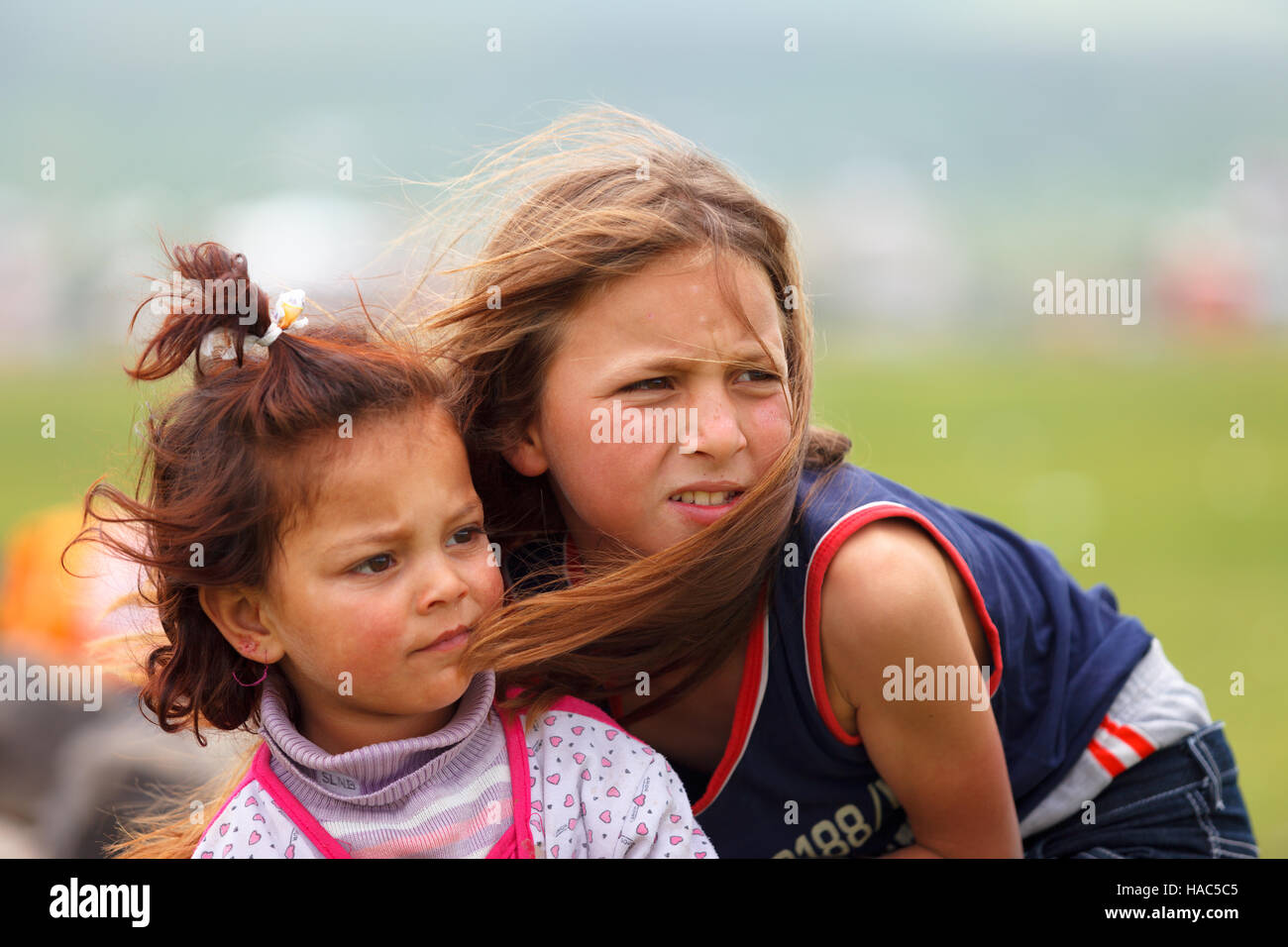 Kinder der nomadischen Menschen in ländlichen Gebieten des östlichen Anatolia.They arbeiten als Saisonarbeiter Stockfoto