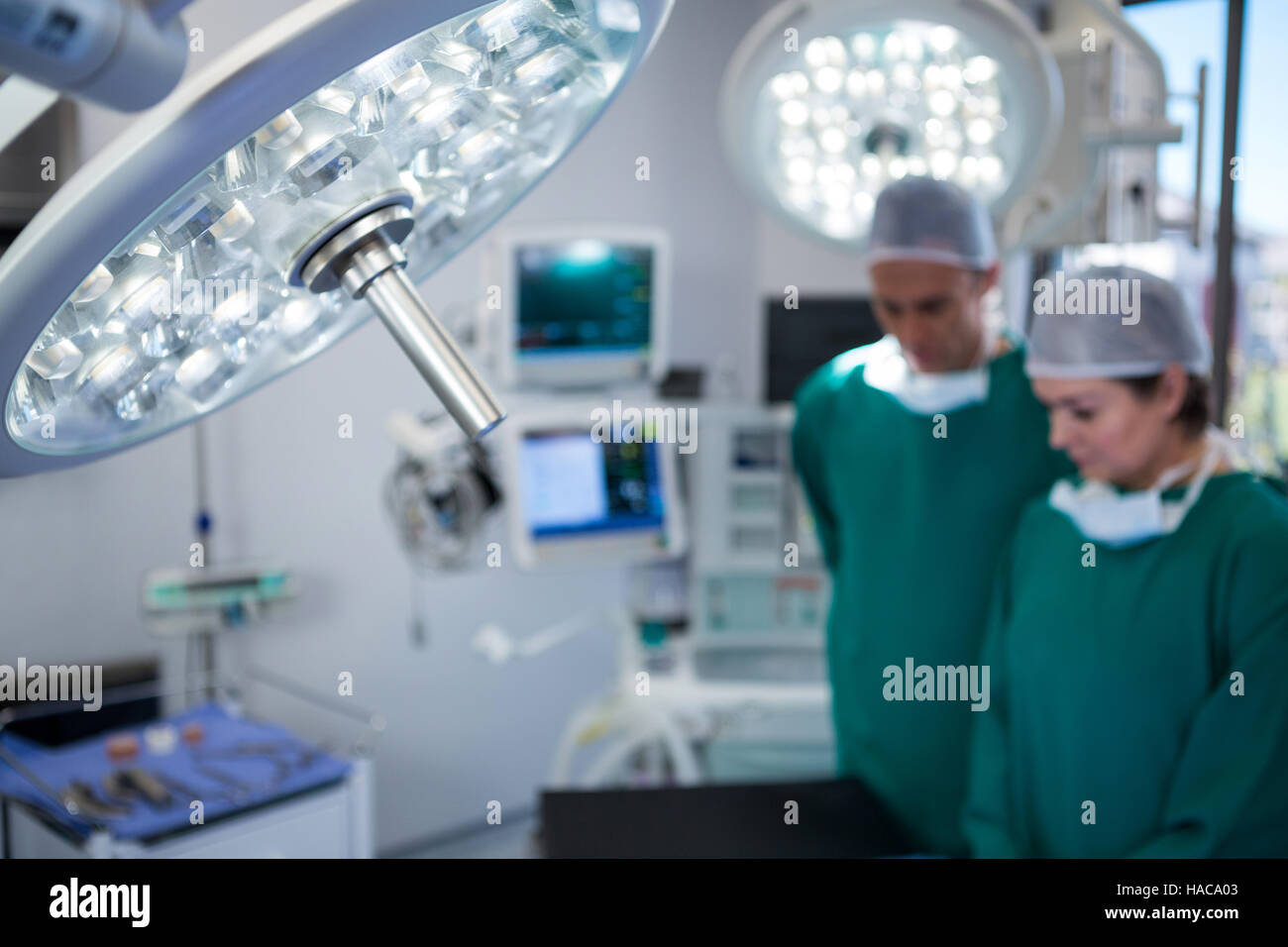 Nahaufnahme des OP-Leuchte Stockfoto