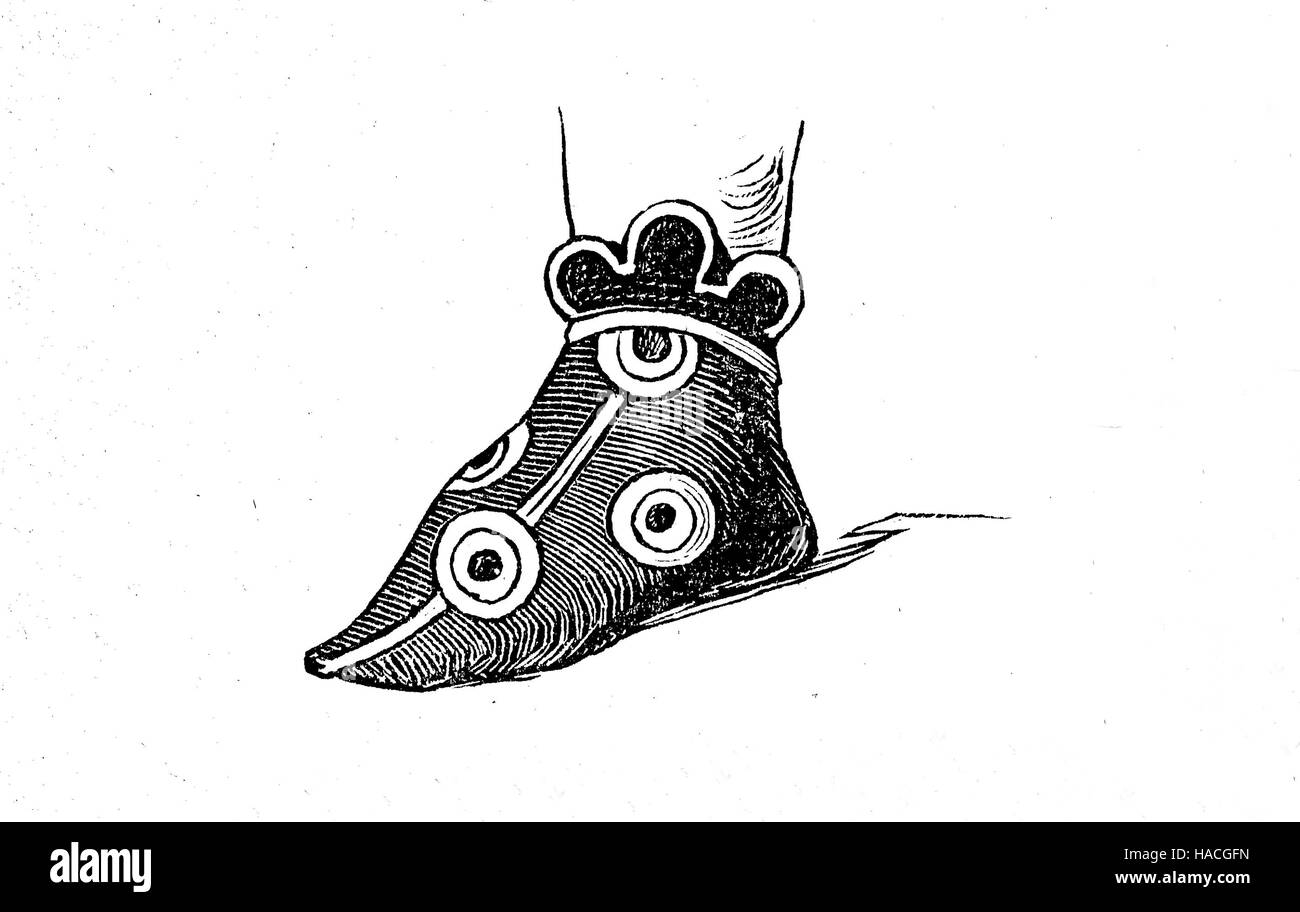 Schuhe, Mode vergangener Zeiten. Schuh eines fränkischen Königs im 9. Jahrhundert, historische Illustration, Holzschnitt Stockfoto