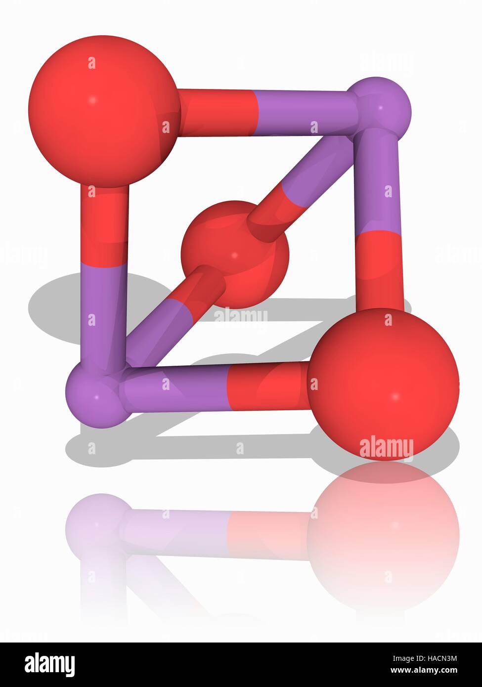 Arsentrioxid. Molekulares Modell des anorganischen chemischen Arsentrioxid (As2.O3). Diese Chemikalie wird in der chemischen Industrie als Vorstufe zu Arsen-Verbindungen wie Organoarsenic Verbindungen verwendet, die Insektizide, Herbizide und Fungizide enthalten. Atome als Kugeln dargestellt werden und sind farblich gekennzeichnet: Arsen (violett) und Sauerstoff (rot). Abbildung. Stockfoto