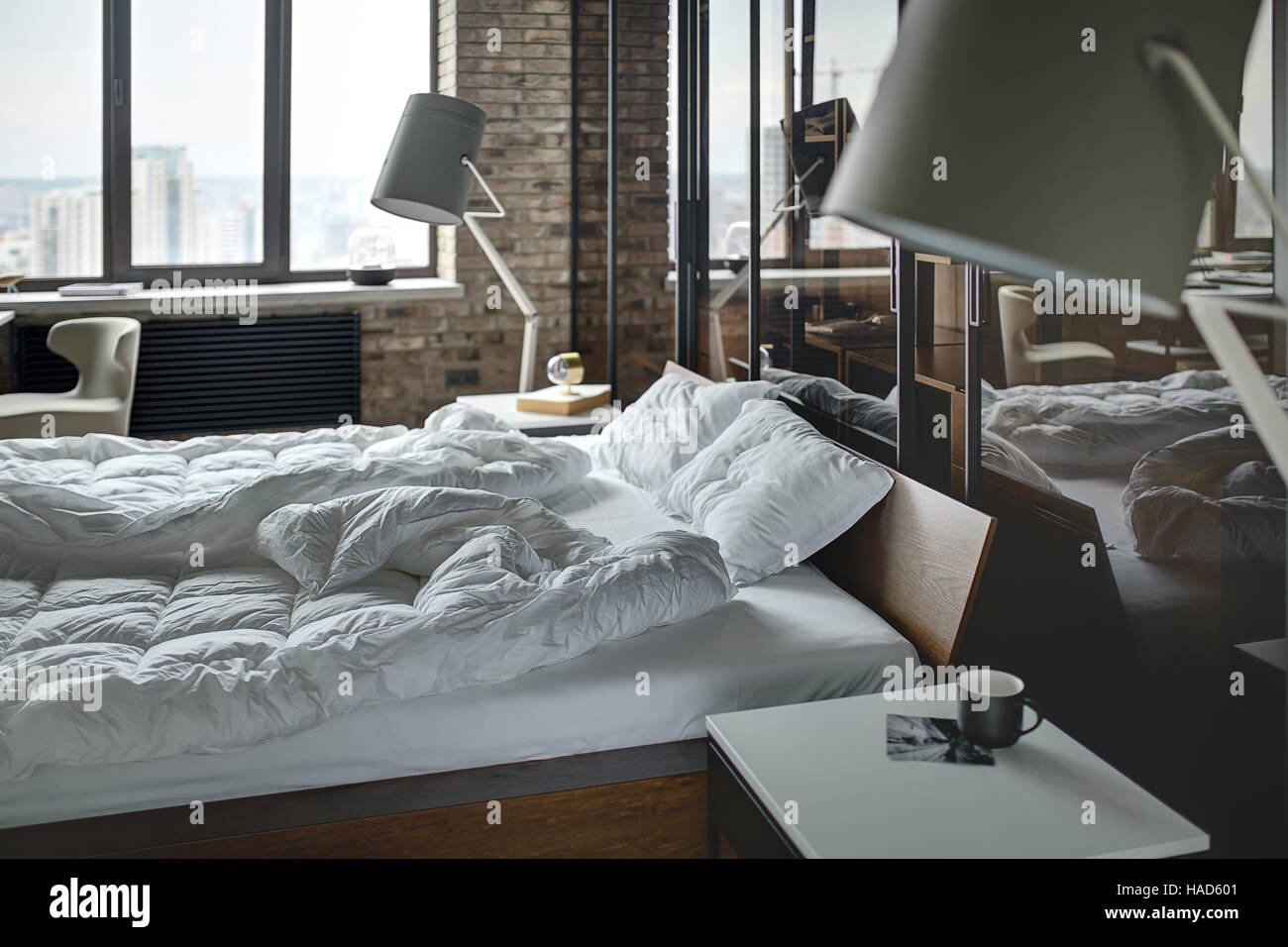 Schlafzimmer im Loft-Stil Stockfoto