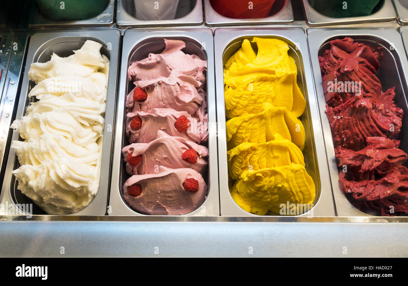 Gemischte Geschmacksrichtungen Gelato, Italienisch Eis Stockfoto