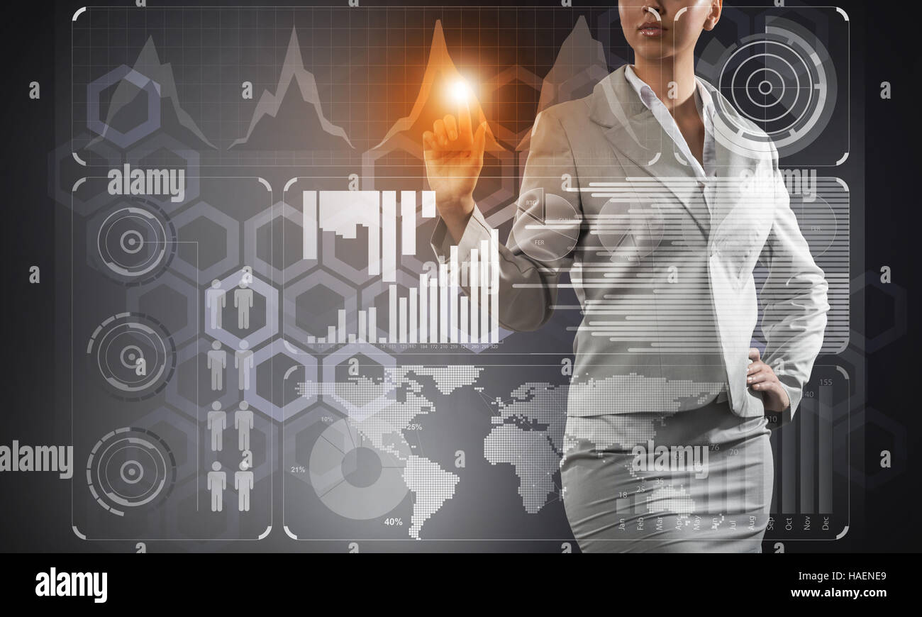 Geschäftsfrau, die mit modernen Technologien Stockfoto