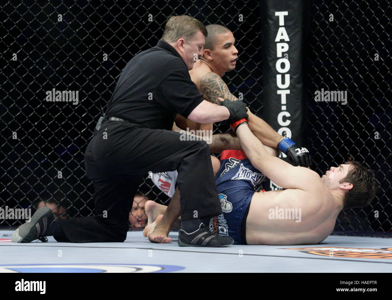 Ufc Schiedsrichter Stockfotos und -bilder Kaufen - Alamy
