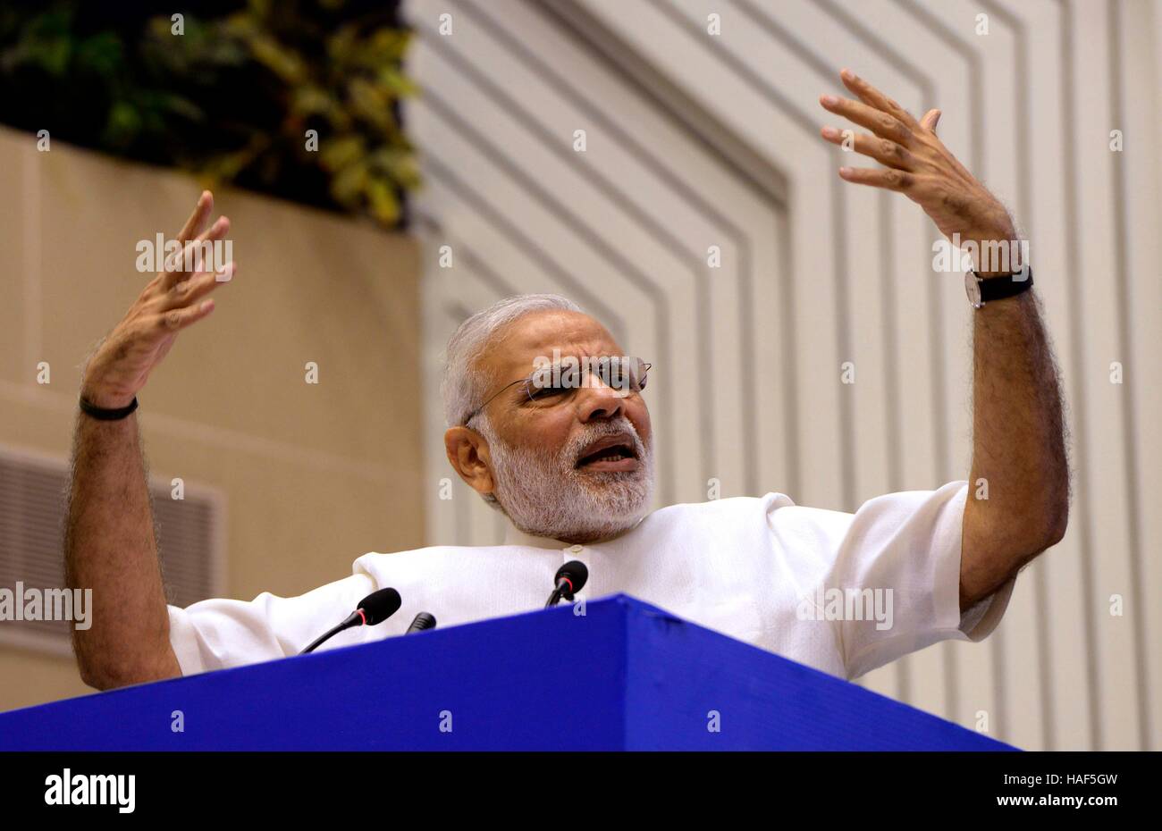 Prime Minister Narendra Modi spricht bei der Eröffnungsfeier von Indien Hygiene Konferenz (INDOSAN) in Neu-Delhi Stockfoto