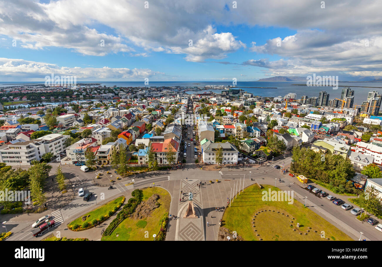 Eine Antenne Himmelsblick, nicht von einem Flugzeug, Reykjavik, Island. Stockfoto