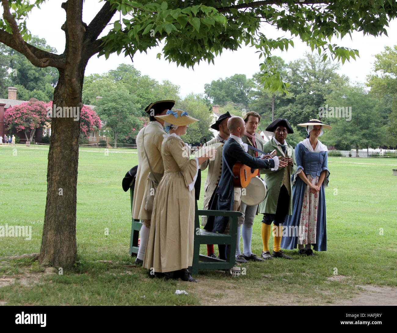 kostümierte Dolmetscher als musikalischen Gruppe Colonial Williamsburg, jetzt genannt die revolutionäre Stadt in Virginia Stockfoto