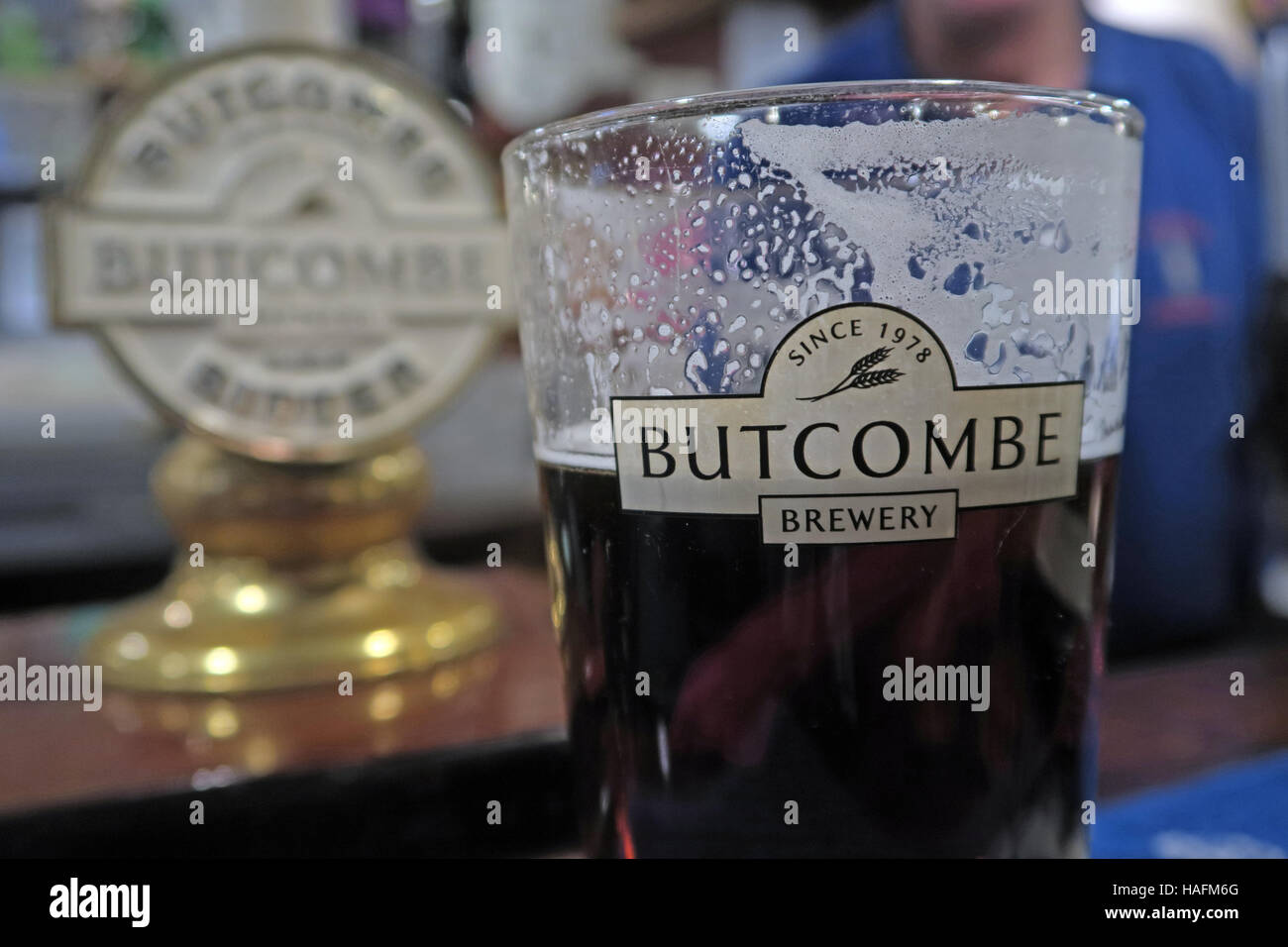 Butcombe bitter auf eine Bar in Somerset, England, UK Stockfoto