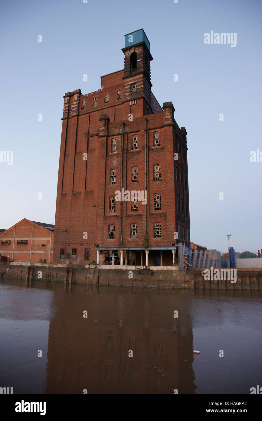Alte Leinöl silo. Kingston upon Hull, Stadt der Kultur 2017 Stockfoto