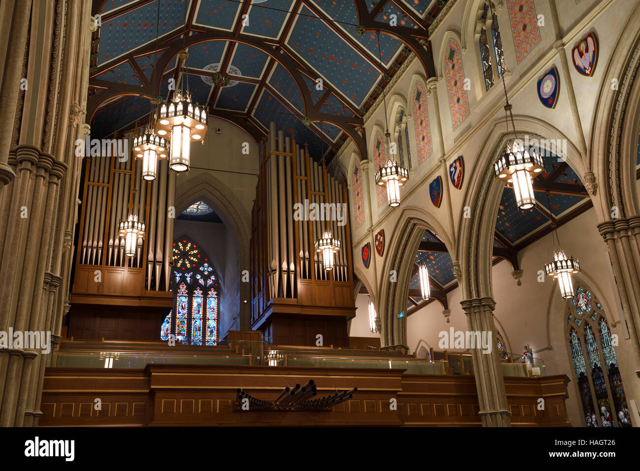 Neue Orgel in der Empore der St. Michael Kathedrale Basilica Toronto Stockfoto