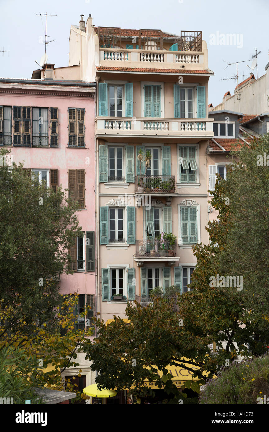 Straßenszenen in der schönen Altstadt, Frankreich Stockfoto