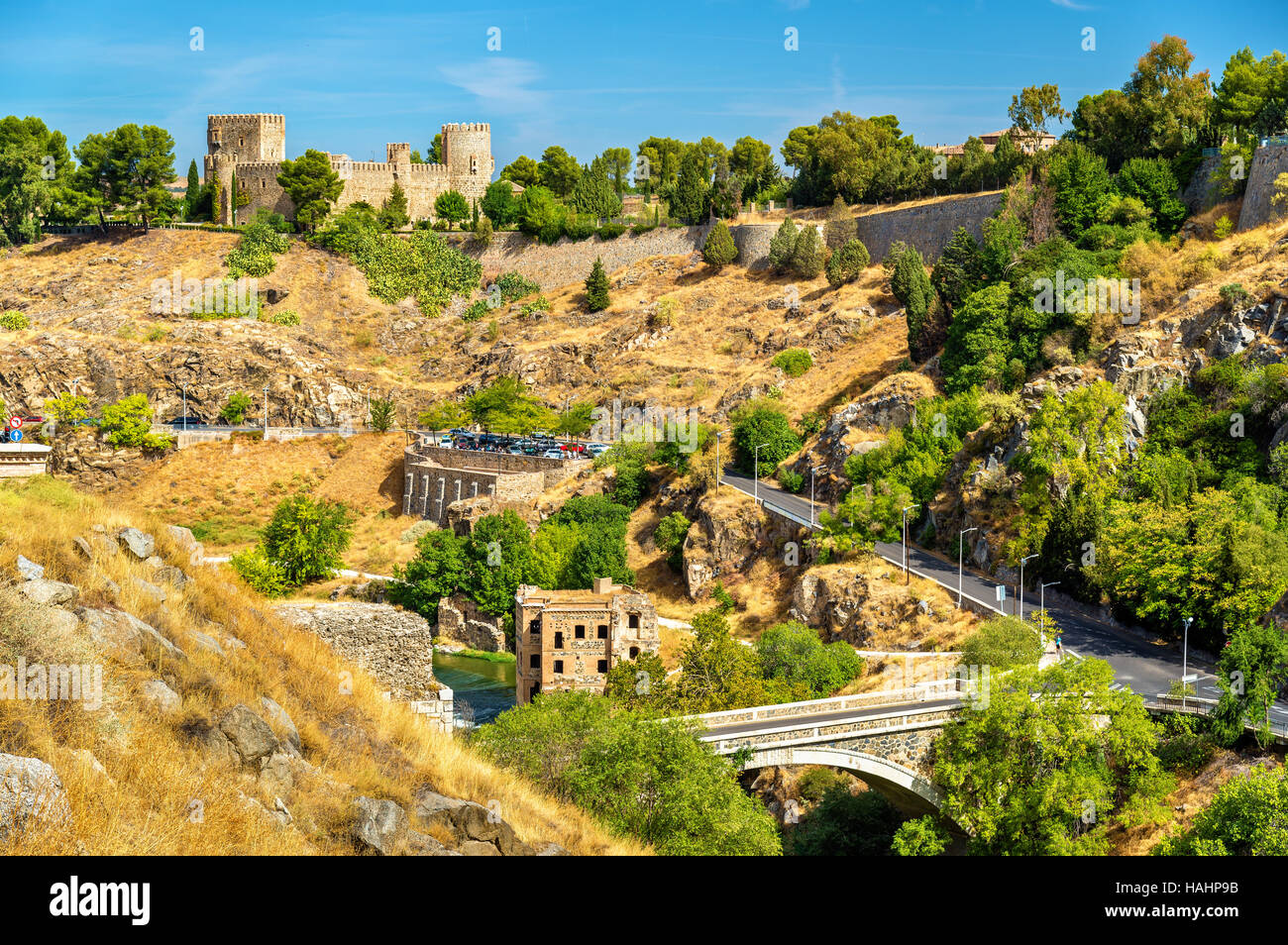 Ansicht des Castillo de San Servando in Toledo - Spanien Stockfoto